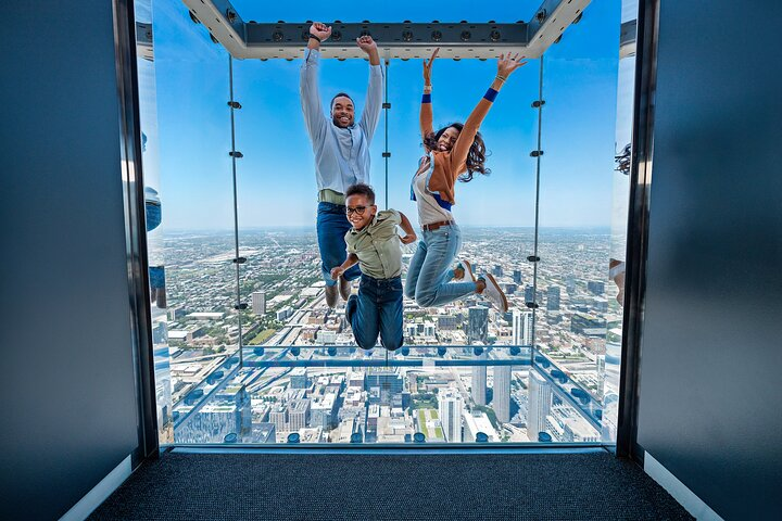 Skydeck Chicago Tickets - Photo 1 of 21